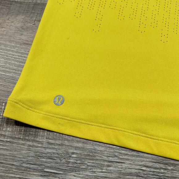 Lululemon Size Small Yellow Mesh Vent Short Sleeve Athletic Running Crew T Shirt - Picture 6 of 8